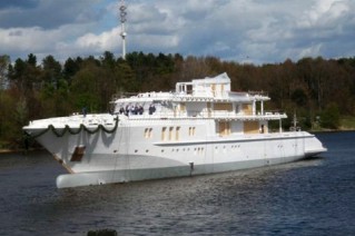 Graffiti Superyacht by Nobiskrug